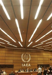 Iran nhượng bộ, trao bản kế hoạch hạt nhân cho IAEA