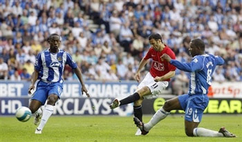 10 cột mốc làm nên mùa giải của M.U