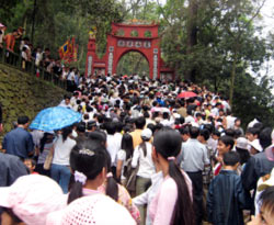 Hàng triệu người hành hương về đất Tổ