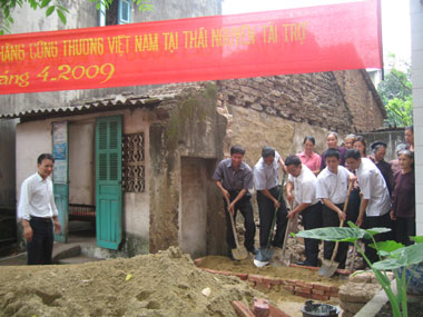 Xây nhà nhân đạo cho nạn nhân chất độc da cam