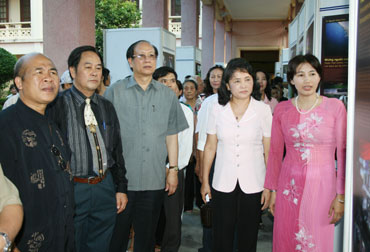 Nhiều hoạt động văn hóa chào mừng 63 năm Cách mạng Tháng Tám và Quốc khánh 2-9