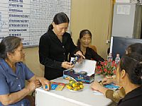 Cán bộ làm công tác DS-KHHGĐ:  Bao giờ thành viên chức ngành y? 