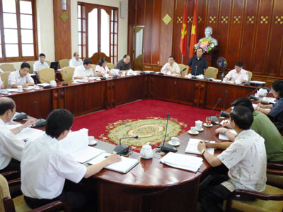 Cho ý kiến vào một số nội dung dự thảo Báo cáo kiểm điểm giữa nhiệm kỳ