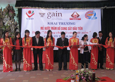 Thái Nguyên: Giới thiệu sản phẩm nước mắm bổ sung sắt 