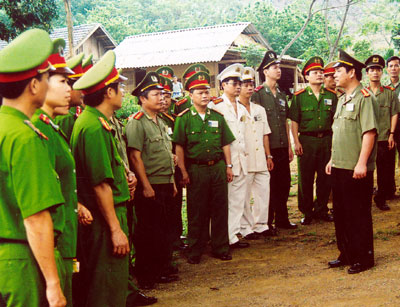 Công an Phú Lương Học tập và làm theo tấm gương đạo đức Hồ Chí Minh