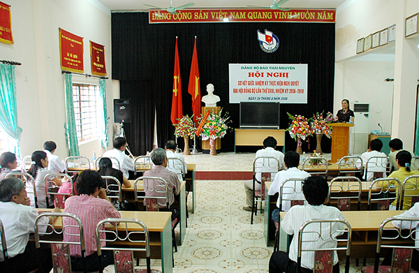 Đảng bộ Báo Thái Nguyên sơ kết giữa nhiệm kỳ  