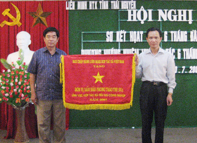 Đẩy mạnh các hoạt động hỗ trợ kinh tế tập thể phát triển 