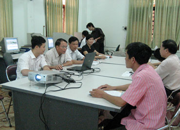 Giao lưu trực tuyến với người dân và doanh nghiệp