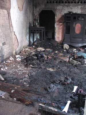 Có tiếng nổ lớn phát ra từ nhà 9 người chết cháy