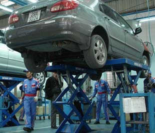 Toyota hỗ trợ khách hàng có xe bị ngập nước 