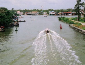 Cà Mau: Một nông dân đầu tư 2 tỷ đồng xây cầu