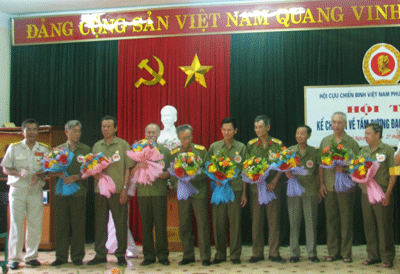 Hội CCB phường Trưng Vương thi “Kể chuyện về tấm gương đạo đức Hồ Chí Minh”